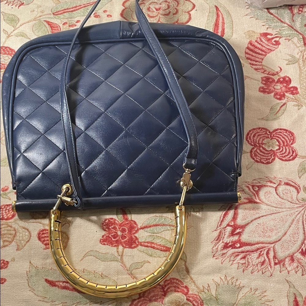 Bellido by Susan Gail Navy Quilted Satchel Gold Metal Notched Handle Hardware - Picture 7 of 17
